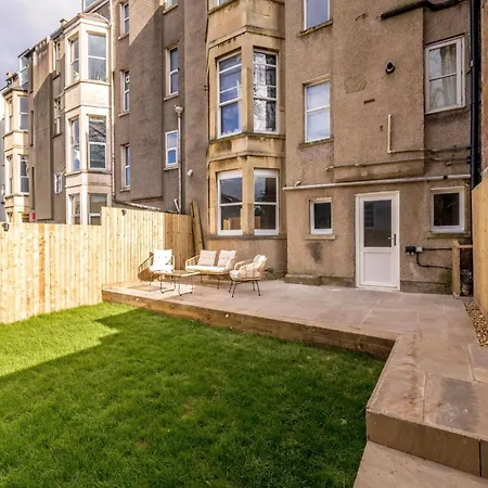 Luxury Chandos Flat By Prescott Apartments Apartment