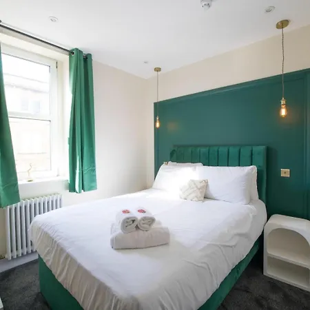 Newly Renovated Chandos Flat By Prescott בריסטול