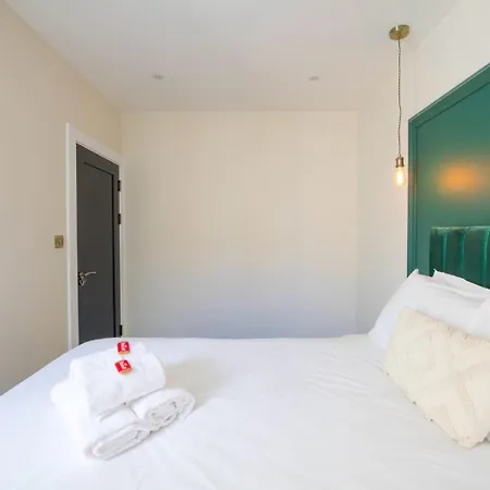 Luxury Chandos Flat By Prescott アパート