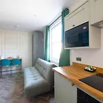 Newly Renovated Chandos Flat By Prescott Apartamento *