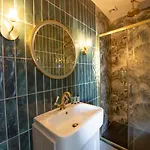 Apartamento Newly Renovated Chandos Flat By Prescott