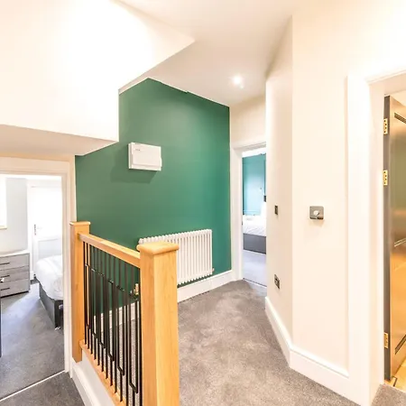 Luxury Victorian By Prescott * Bristol