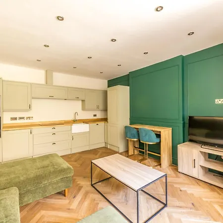 Luxury Victorian By Prescott * Bristol