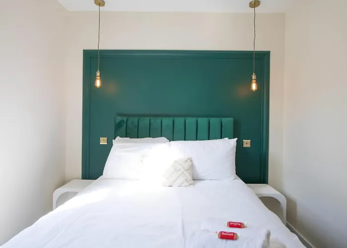 Lägenhet Newly Renovated Chandos Flat By Prescott Bristol